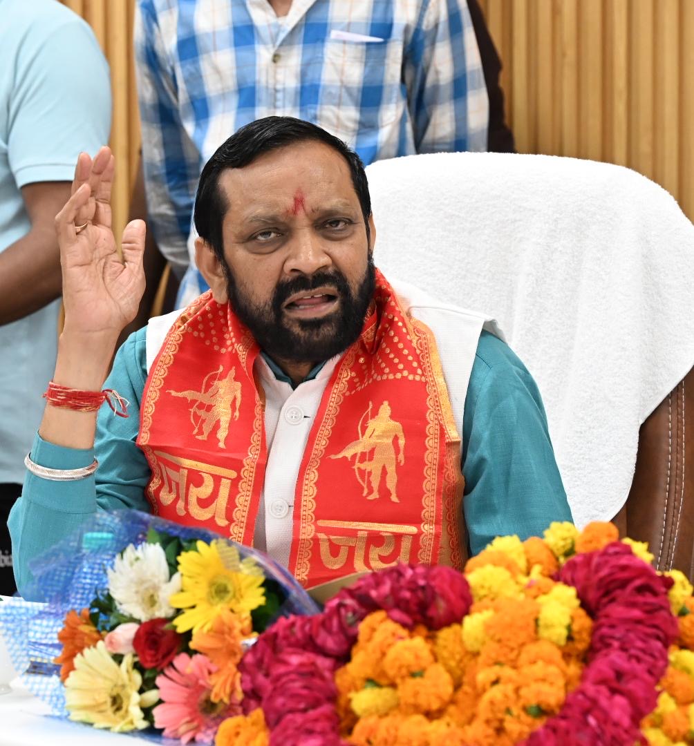 सफाई कर्मचारियों का उत्पीड़न किसी भी दशा में न हो -भगवत प्रसाद मकवाना*