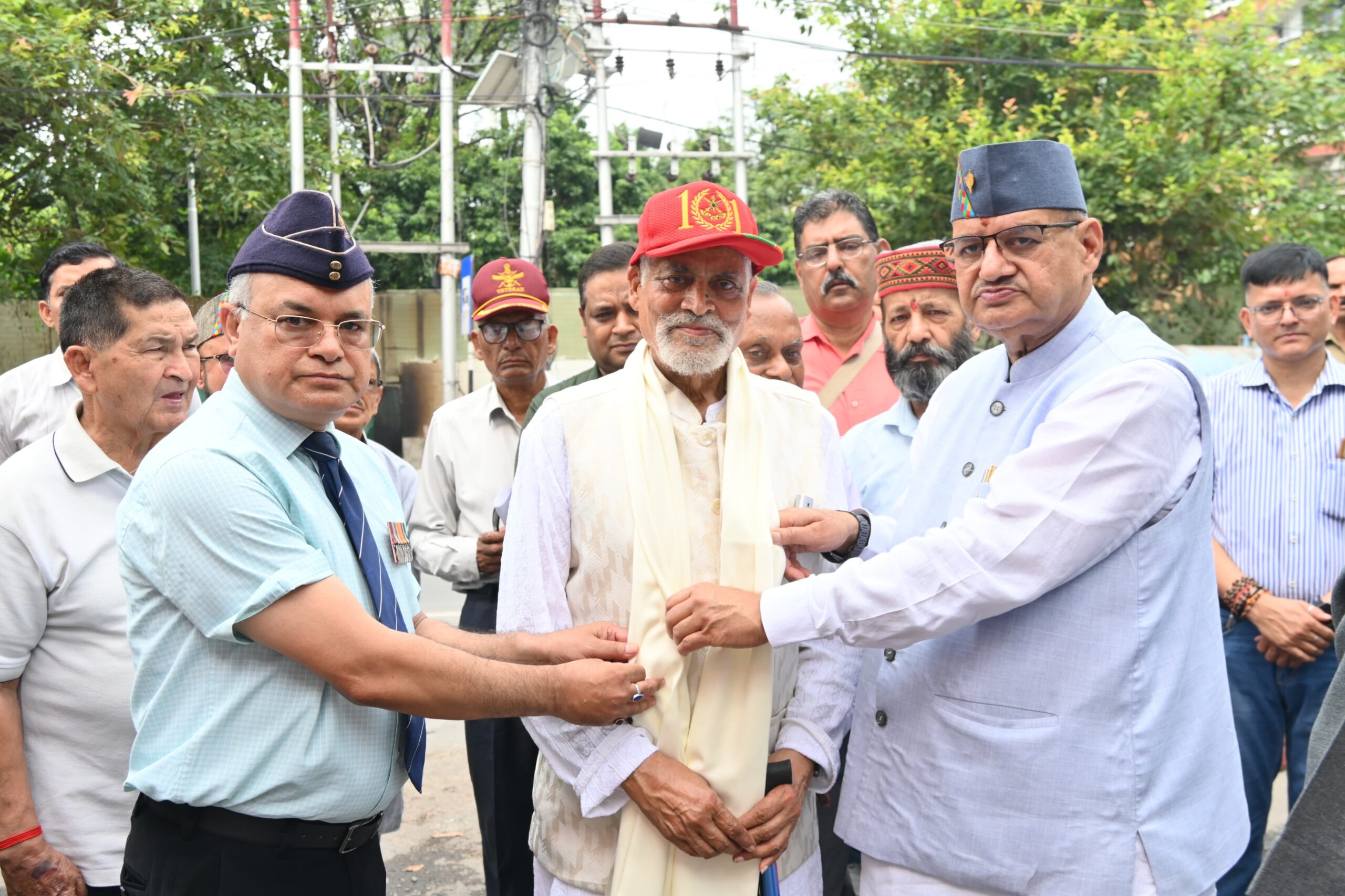 अमर शहीद मेजर भूपेन्द्र कण्डारी की 23वीं पुण्यतिथि पर सैनिक कल्याण मंत्री गणेश जोशी ने दी भावभीनी श्रद्धांजलि