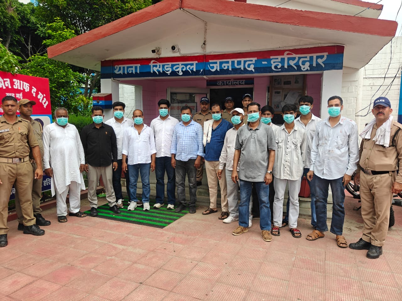 हरिद्वार पुलिस द्वारा हुड़दंग करने वाले 13 आरोपितों को हिरासत में लेकर की जा रही है अग्रिम वैधानिक कार्रवाई